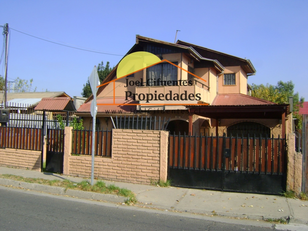 Casa individual, sólida, buena ubicación.