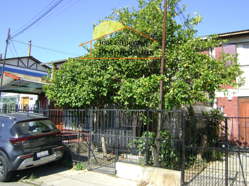 Casa 3 dormitorios, 1 baño, ubicada en sector Troncos Viejos