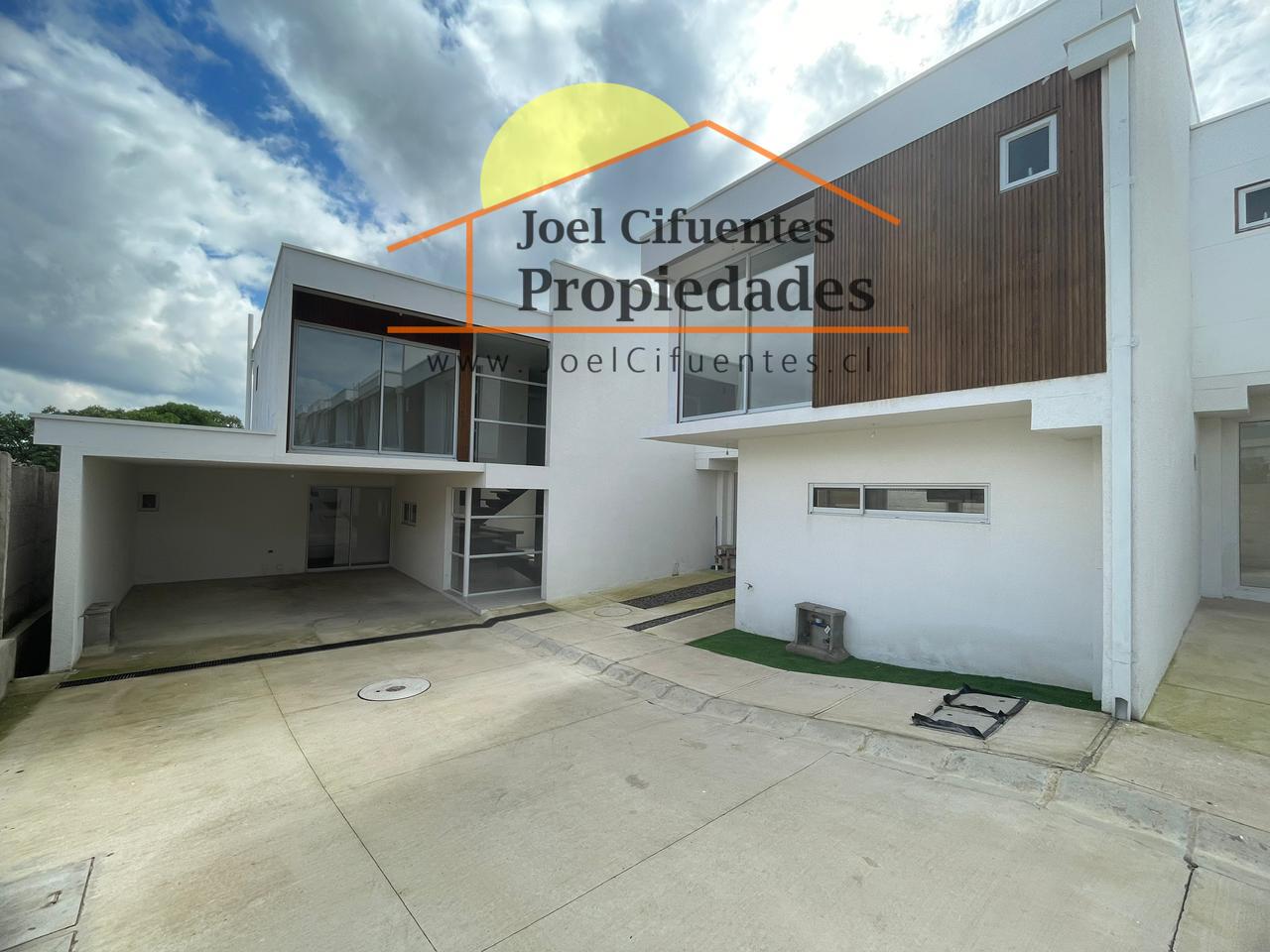 Excelentes 6 casas nuevas a 2 cuadras de la estación del tren.