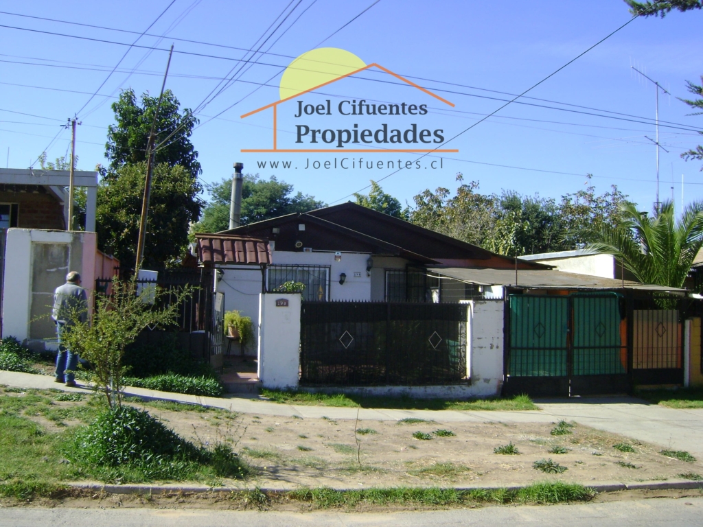 Casa 1 piso con terreno de 348 mts2, a 1 cuadra estación del tren.